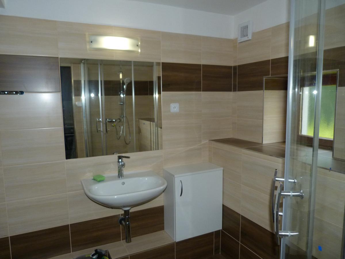 Apartmany Natalie Dvory nad Luznici Exteriör bild